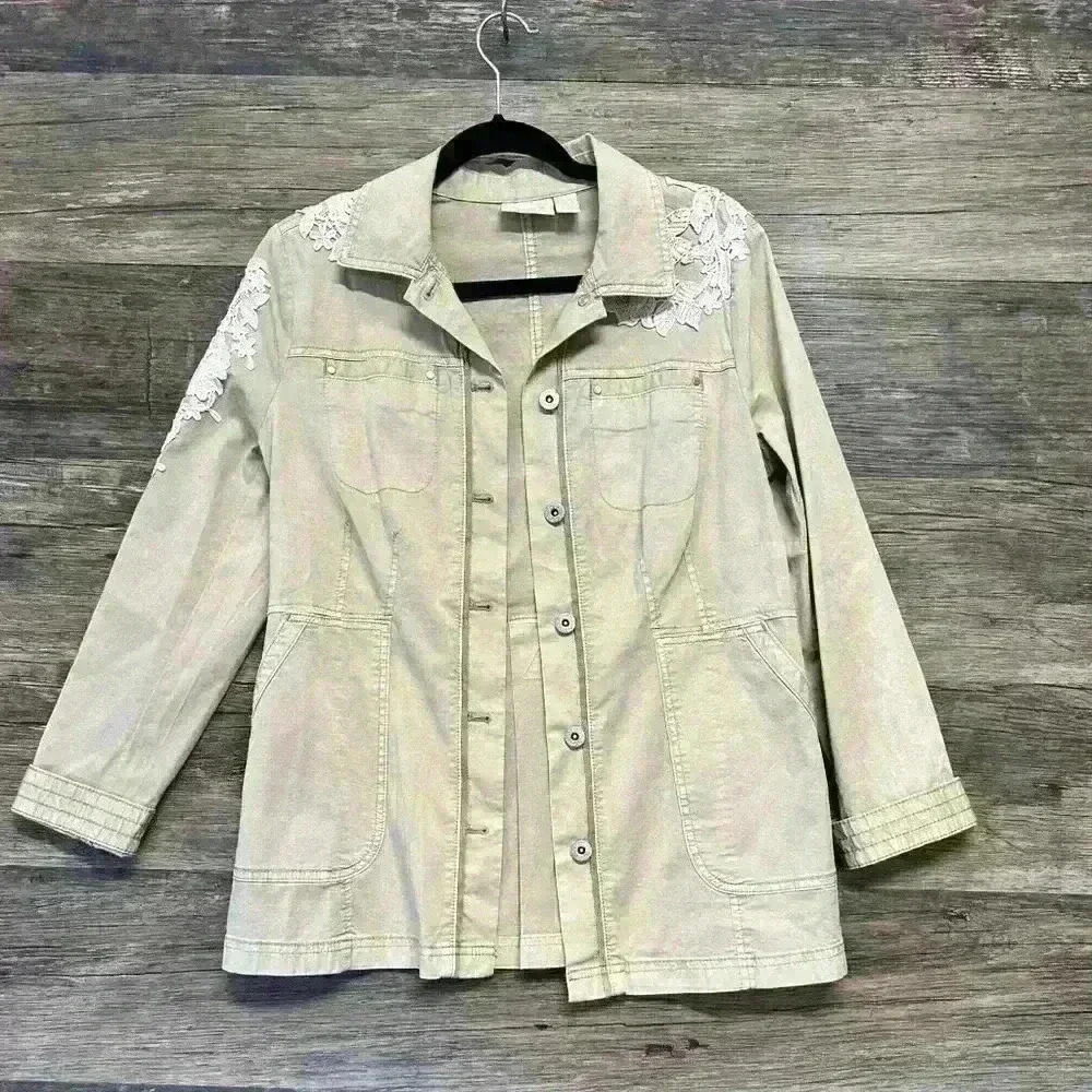 Chico’s women’s Beige Lace-Accent Jacket size 0 XS